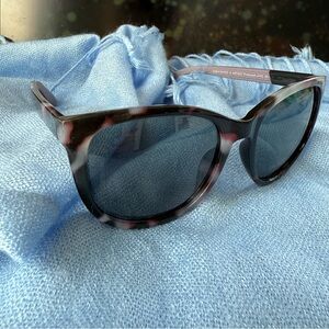 Foster Grant Women's Butterfly Adult Sunglasses, Pink Tortoise